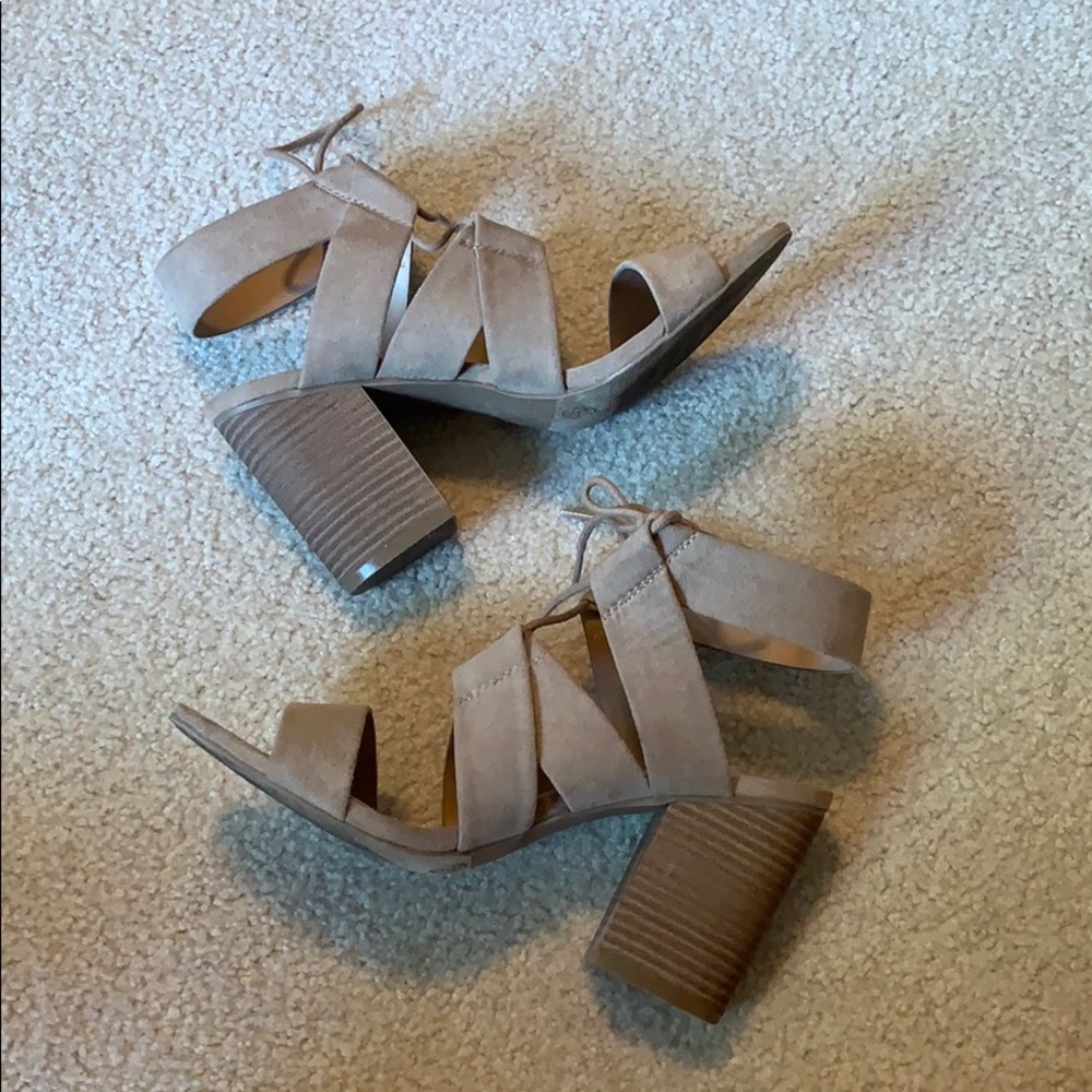 Merona Lace Up Chunky Block Heel - Size 9.5